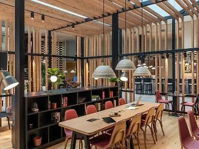 ホテル Nh シティ 4*