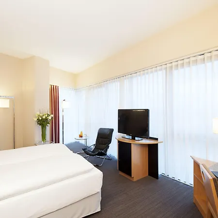 Nh シティ ホテル 4*