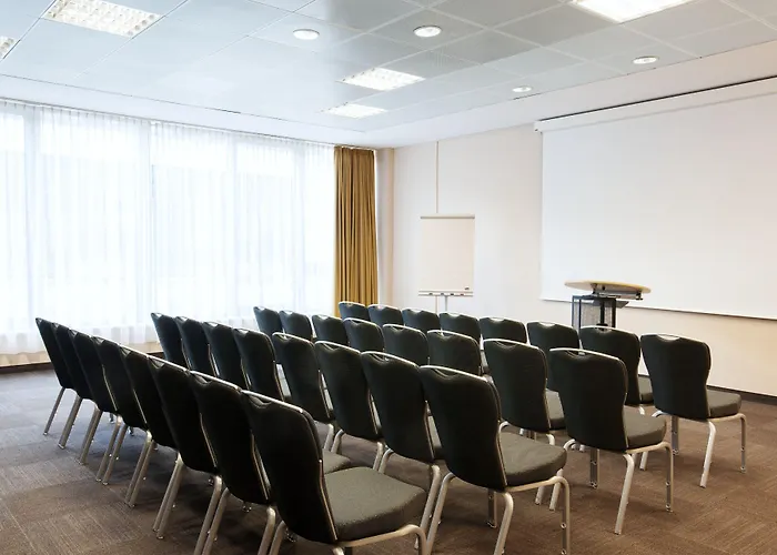 杜塞尔多夫nh酒店 酒店 4*