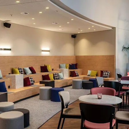 Ξενοδοχείο Nh 4*