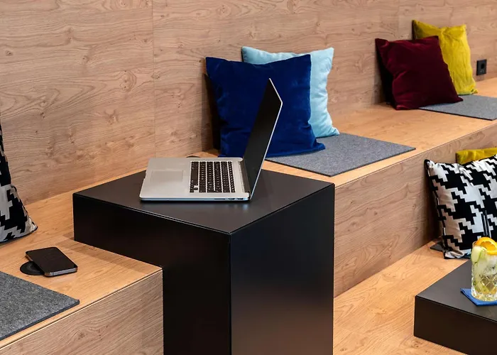 إن إتش مدينة 4*