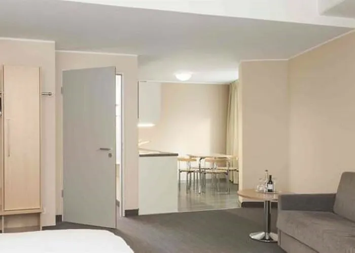 إن إتش مدينة 4* دوسلدورف